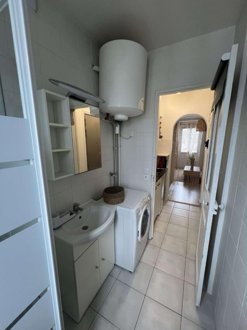 Charmant Appartement Aux Portes De Paris - 2Pax Saint-Ouen  Exterior photo